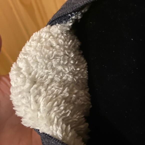 BUNDLE! 2 sherpa-lined crew-necks - Picture 4 of 4